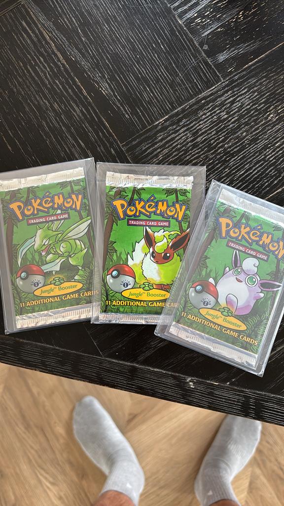 Pokémon Jungle Booster Pack 1st Edition (Artset), Ophalen of Verzenden, Nieuw, Booster