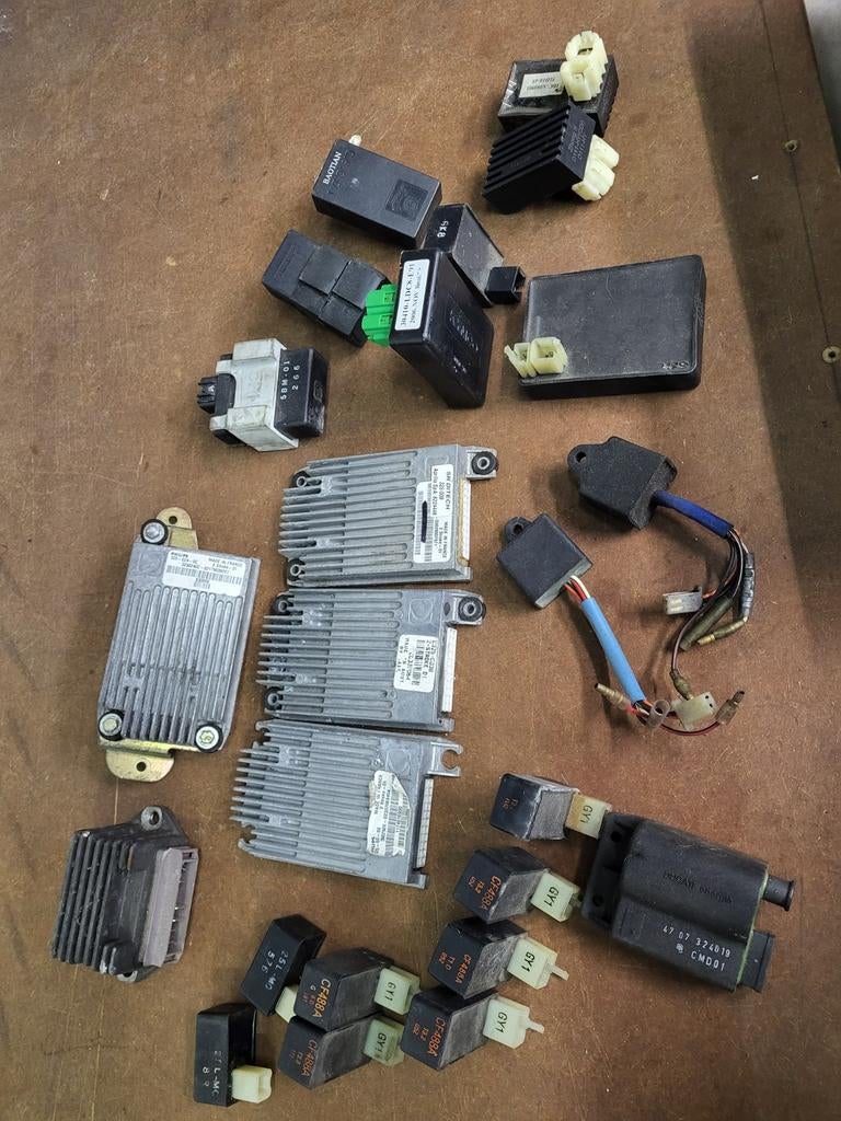 Scooter cdi- s  electrische delen carburateur-s rem delen, Ophalen, Gebruikt, Carburateur