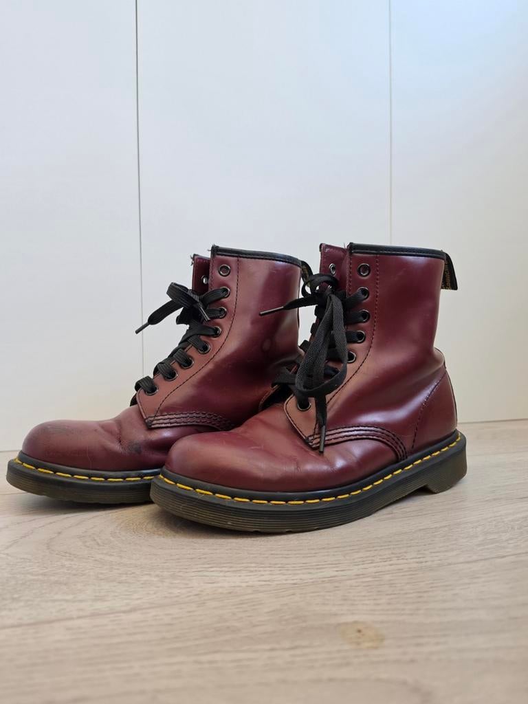 Dr. Martens schoenen maat 38 - Bordeauxrood, Lage of Enkellaarzen, Ophalen of Verzenden, Dr. Martens, Gedragen