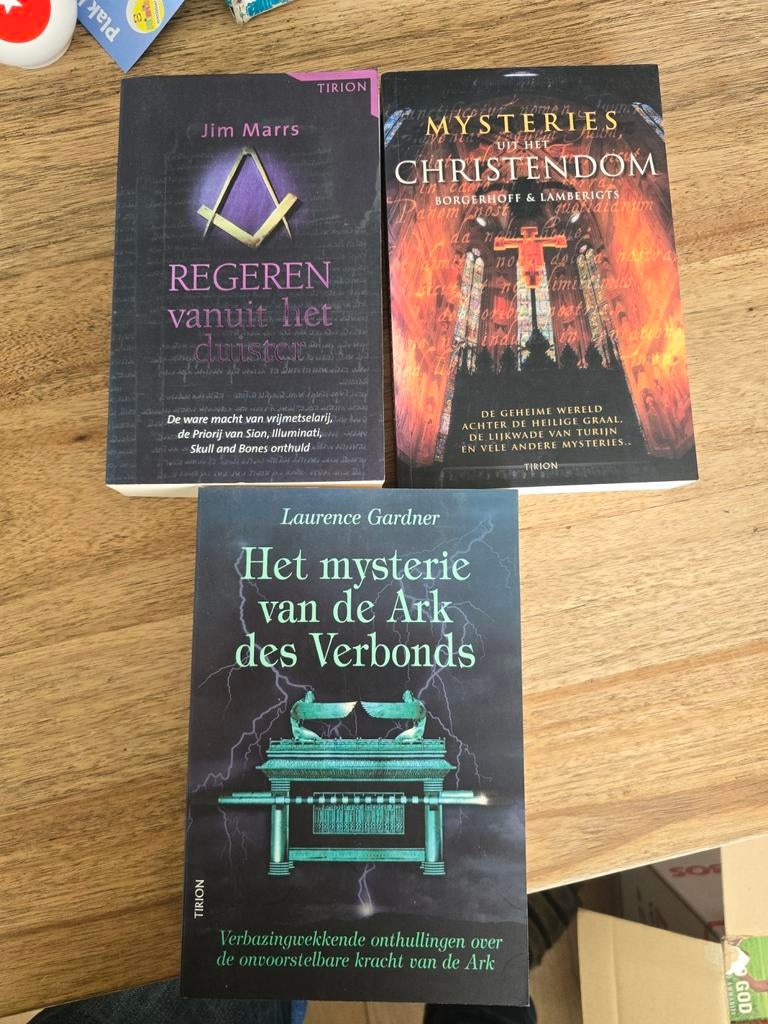 3 boeken over mysteries en geschiedenis, Ophalen of Verzenden