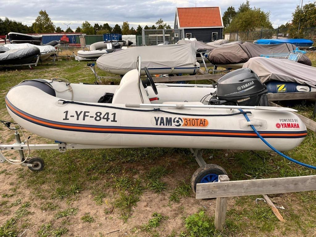 Rib 310 Yahama inclusief 15PK motor en handtrailer, Watersport en Boten, Rubberboten, Ophalen, Gebruikt, Yamaha, Benzine