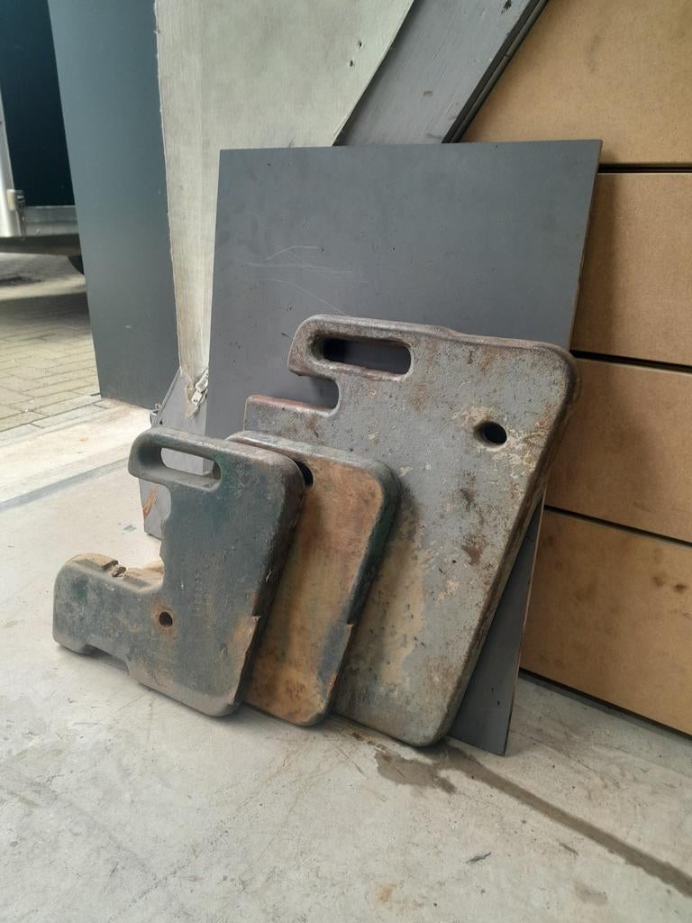 Frontgewichten Deutz 06 serie en onderdelen 8006 9006 10006, Ophalen