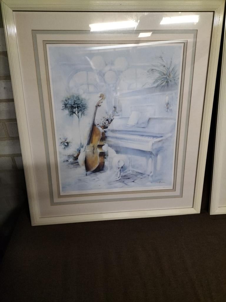 Schilderij met muziekinstrumenten en piano, Ophalen