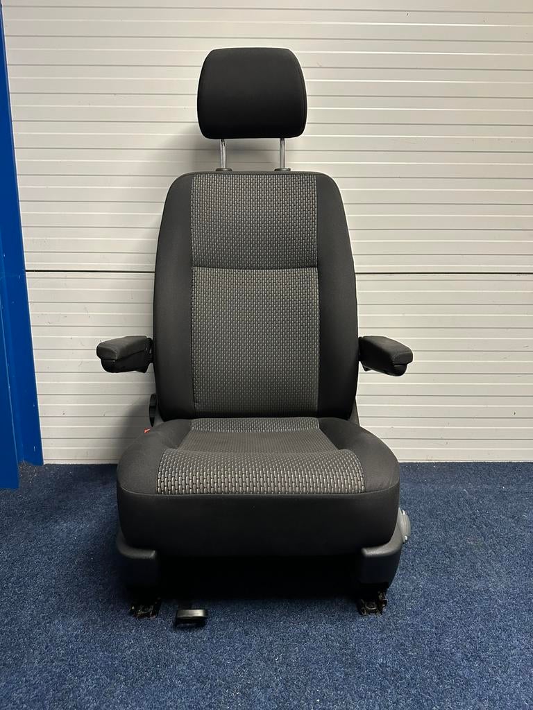 Volkswagen Transporter T5/ T6 bestuurdersstoel, armleggers !, Auto-onderdelen, Ophalen of Verzenden, Volkswagen