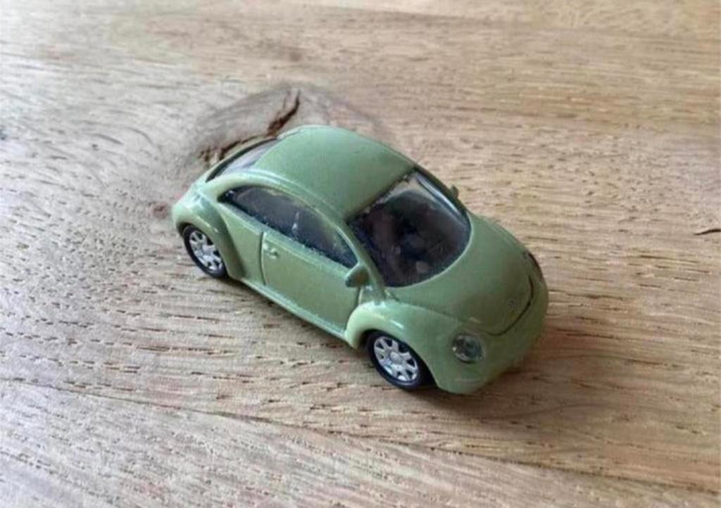 Volkswagen New Beetle modelauto – Joy City, Ophalen of Verzenden, Zo goed als nieuw, Auto