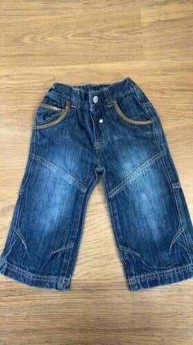 Spijkerbroekje maat 74, Kinderen en Baby's, Babykleding | Maat 74, Ophalen of Verzenden, Gebruikt, Jongetje, Broekje