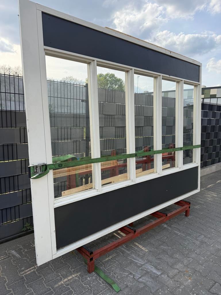 Houten raamkozijn met glas 288x225cm, Doe-het-zelf en Verbouw, Kozijnen en Schuifpuien, Gebruikt, Raamkozijn, Hout, 150 tot 225 cm