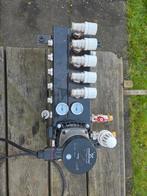 Vloerverwarming verdeler 5 groepen met A-pomp, Gebruikt, Minder dan 30 cm, Hoog rendement (Hr), Overige typen