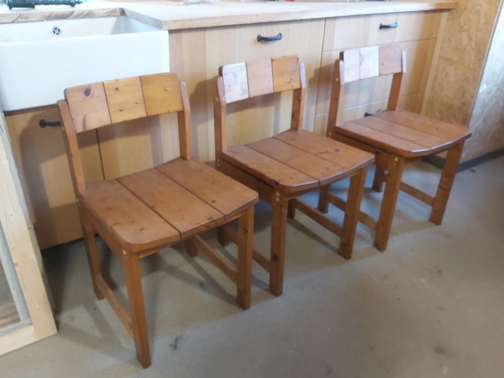 Drie grenen 1970 stoelen Scandinavisch design, Gebruikt, Ophalen of Verzenden, Hout, Drie