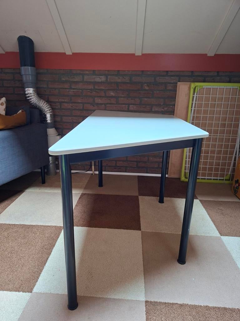 Schooltafel Speeltafel Bureau GRATIS, Ophalen