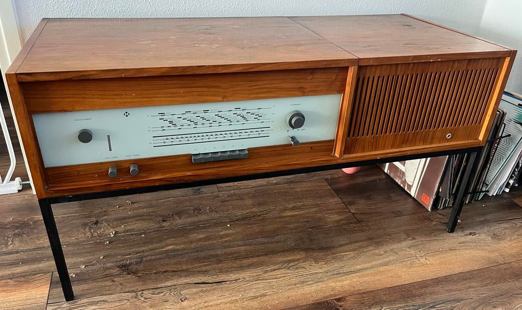 Jaren '60 buizenradio met jaren '70 platenspeler - Werkend, Ophalen, Gebruikt, Platenspeler, Overige merken