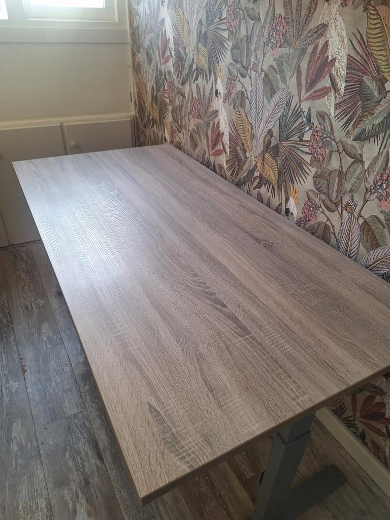 Mooi bureau, in hoogte verstelbaar, Ophalen of Verzenden, In hoogte verstelbaar, Zo goed als nieuw