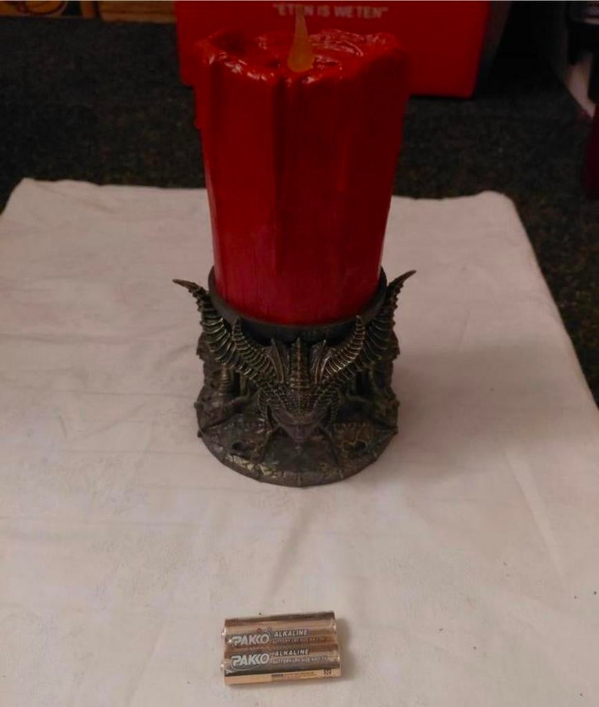 Rode LED kaars met drakenvoet. OPRUIMING!, Huis en Inrichting, Ophalen, Nieuw