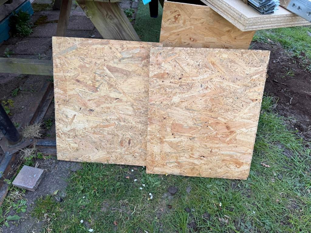 Obs ongeveer 50x50 twee stuks, Ophalen, Zo goed als nieuw, Hout