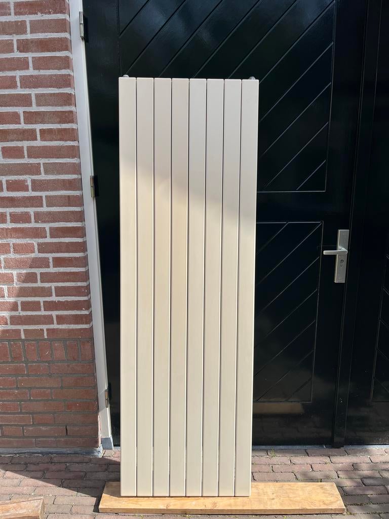 Designradiator, Doe-het-zelf en Verbouw, Verwarming en Radiatoren, Ophalen, Gebruikt, Radiator, Minder dan 60 cm