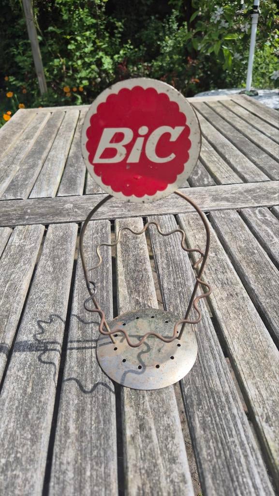 Bic pennen display reclame houder jaren 60, Ophalen of Verzenden, Gebruikt, Reclamebord