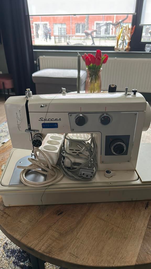 NAaimachine succes, Ophalen of Verzenden, Gebruikt, Naaimachine, Overige merken