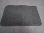 Grijze, dikke en zachte badmat, Huis en Inrichting, Badkamer | Badtextiel en Accessoires, Ophalen of Verzenden, Nieuw, Grijs, Badmat