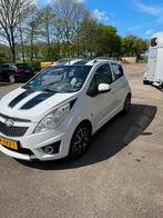 Chevrolet Spark 1.0 Bifuel LPG 2011 Wit, Auto's, Chevrolet, Origineel Nederlands, Te koop, 5 stoelen, Hatchback