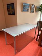 Glazen IKEA tafel - Eettafel of bureau, Huis en Inrichting, Ophalen, Gebruikt, 50 tot 100 cm, Metaal