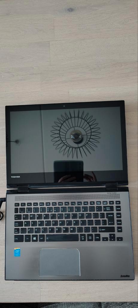 Toshiba Satellite i3 Touch - Ideaal voor school/internet, Computers en Software, Windows Laptops, Gebruikt, 15 inch, SSD, 2 tot 3 Ghz