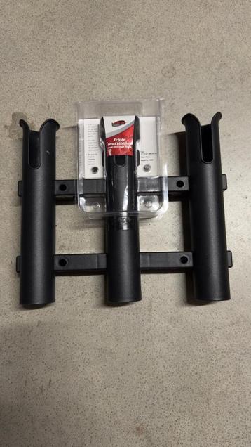 Triple Rod Holder "Black" beschikbaar voor biedingen