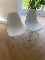 4 witte kunststof kuipstoeltjes, Huis en Inrichting, Stoelen, Kunststof, Wit, Scandinavisch, Ophalen of Verzenden