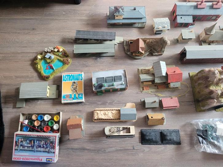 Toebehoren Scenery  HO modeltrein tunnels huisjes etc, Hobby en Vrije tijd, Modeltreinen | H0, Gebruikt, Brug, Tunnel of Gebouw
