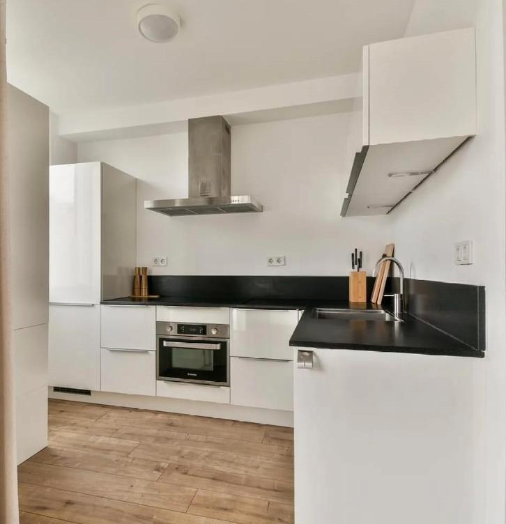 Prima L-keuken met recente vaatwasser, Huis en Inrichting, Keuken | Complete keukens, Gebruikt, Hoekkeuken, Wit, Kunststof, Ophalen