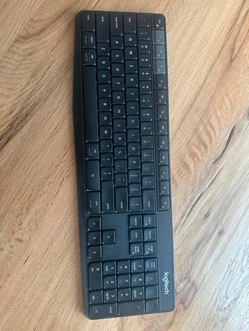 Logitech Draadloos Toetsenbord en Muis Combo beschikbaar voor biedingen