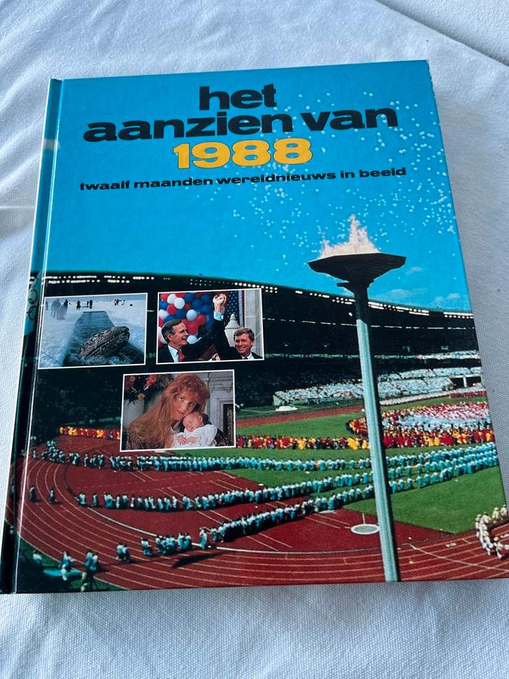 Het Aanzien van 1988 - In Zeer Nette Staat, Boeken, Geschiedenis | Vaderland, Zo goed als nieuw, 20e eeuw of later, Ophalen of Verzenden