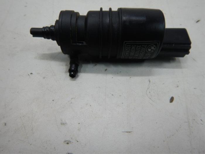 BMW X1 E94 Ruitensproeierpomp Pomp Achterruit, Auto-onderdelen, Ruiten en Toebehoren, Gebruikt, Ophalen