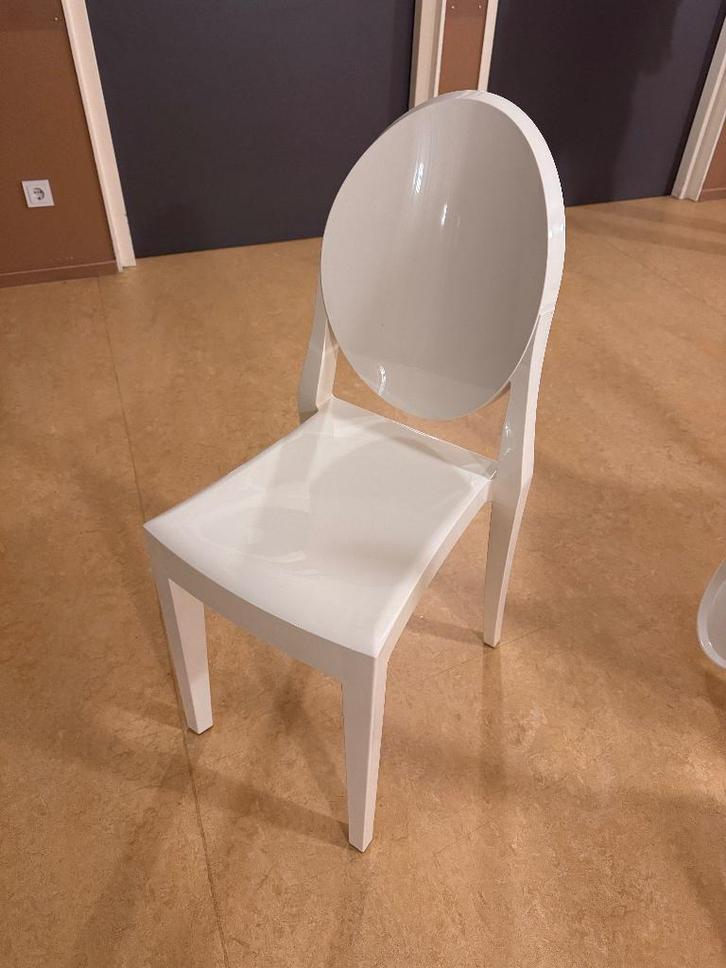 Philip Starck Victoria Ghost vintage set in Glossy White, Huis en Inrichting, Stoelen, Gebruikt, Vijf, Zes of meer stoelen, Wit