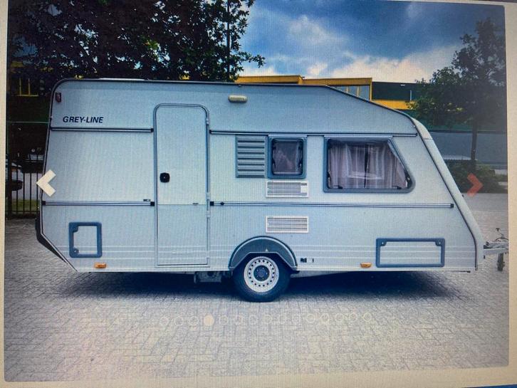 Kip Caravan - Compact en Comfortabel!, Caravans en Kamperen, Caravans, tot en met 4, 750 - 1000 kg, Rondzit, Kip, Omvormbare zithoek