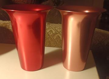 2x ALU drinkbeker of vaas beschikbaar voor biedingen