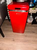 Swan prullenbak en eventueel magnetron en waterkoker, Huis en Inrichting, Woonaccessoires | Prullenbakken, 40 liter of meer, Ophalen of Verzenden