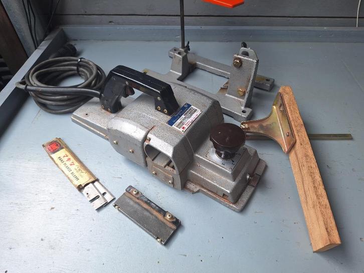 Makita 1805 schaafmachine 155mm schaafbreedte, Doe-het-zelf en Verbouw, Gereedschap | Handgereedschap, Gebruikt, Ophalen of Verzenden