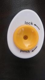 Eierprikker ., Ophalen of Verzenden, Zo goed als nieuw