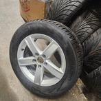 Originele Audi velgen met Audi doppen 225/55/16 winterbanden, Ophalen, 16 inch, Winterbanden, 225 mm