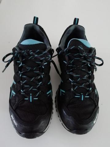 Wandelschoenen dames 4 1/2 - 37,5 beschikbaar voor biedingen