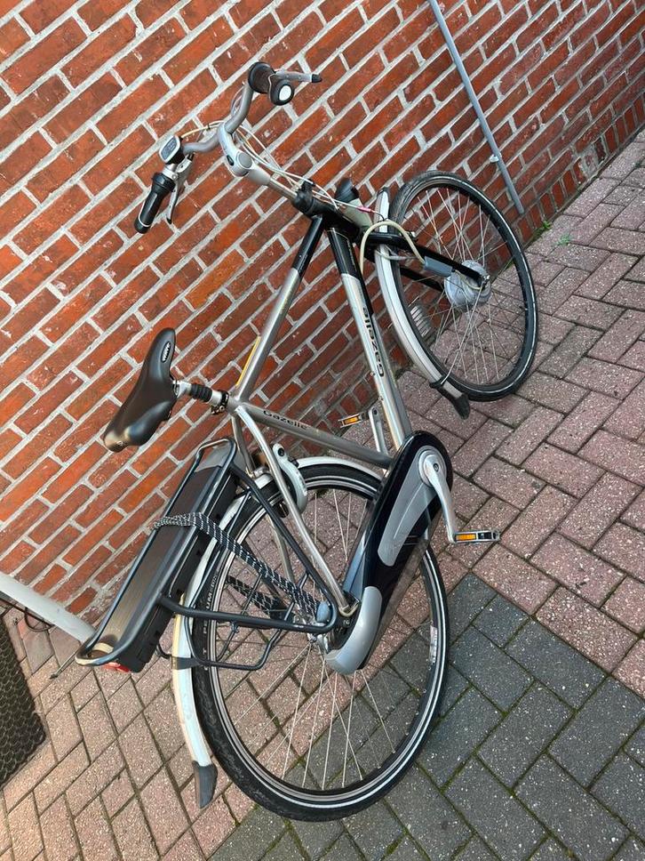 Gazele elektrische herenfiets, Fietsen en Brommers, Elektrische fietsen, Zo goed als nieuw, Gazelle, 55 tot 59 cm, Ophalen of Verzenden