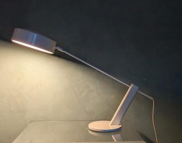 Hala Zeist Grote Bureau- tafel - dressoir lamp. Jaren 70 beschikbaar voor biedingen