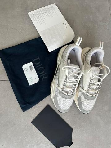 Dior B22 witte heren schoenen beschikbaar voor biedingen