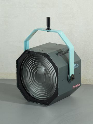 Broncolor Pulso Flooter fresnel spot incl. grid en spigot beschikbaar voor biedingen