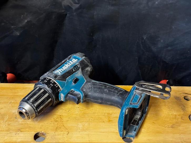 Makita DDF482 boormachine 18v, Doe-het-zelf en Verbouw, Gereedschap | Boormachines, Zo goed als nieuw, Ophalen of Verzenden