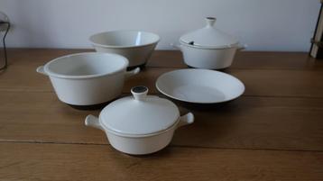 Fris Edam ‘Jubilant’ servies delen beschikbaar voor biedingen