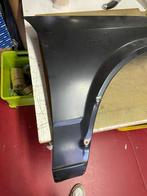 Nieuw rechter voorscherm mazda 323 1980/82 ongespoten, Ophalen of Verzenden, Nieuw