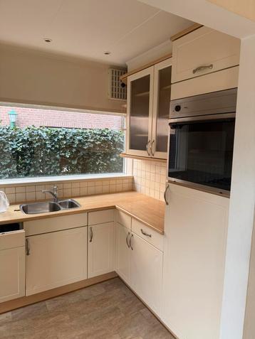 Keuken topkwaliteit. beschikbaar voor biedingen