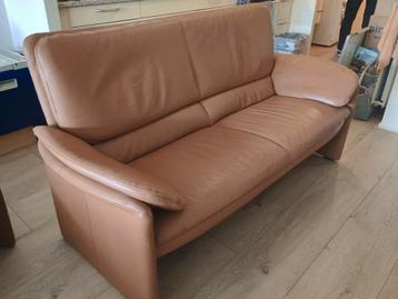 Leolux set, 2,5 Zits/ hocker + relaxstoel. Cognac beschikbaar voor biedingen