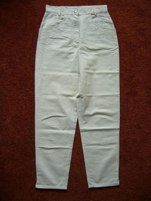 Basic Fashion beige broek maat 36 1 keer gedragen, Kleding | Dames, Broeken en Pantalons, Zo goed als nieuw, Maat 36 (S), Beige